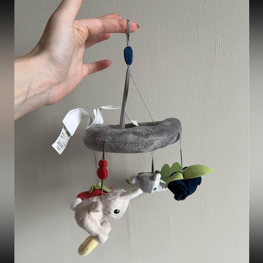 Crib mobile - Picture 5 of 6